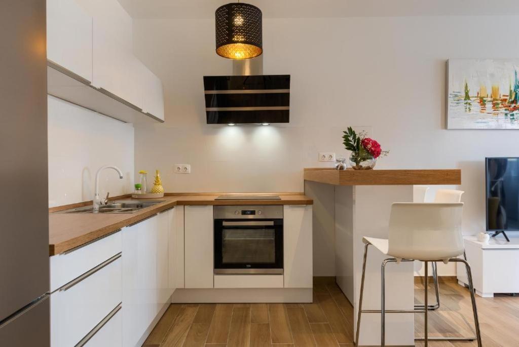 Apartments Dream In Arena 1 Pula Center Free Parking Exterior photo