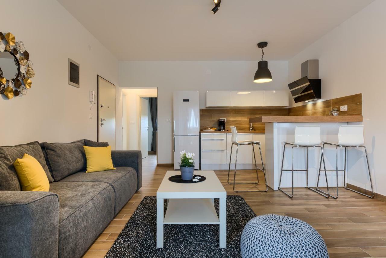Apartments Dream In Arena 1 Pula Center Free Parking Exterior photo