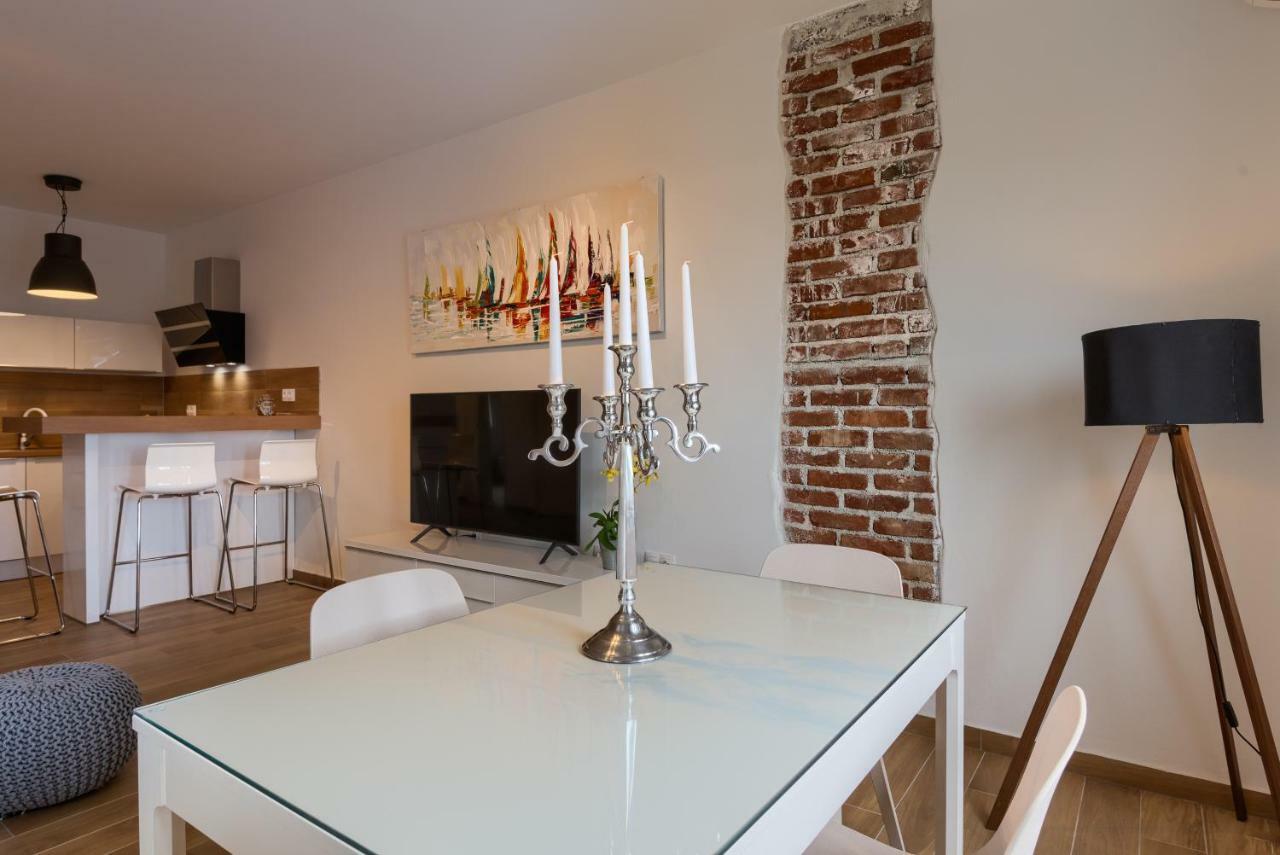 Apartments Dream In Arena 1 Pula Center Free Parking Exterior photo