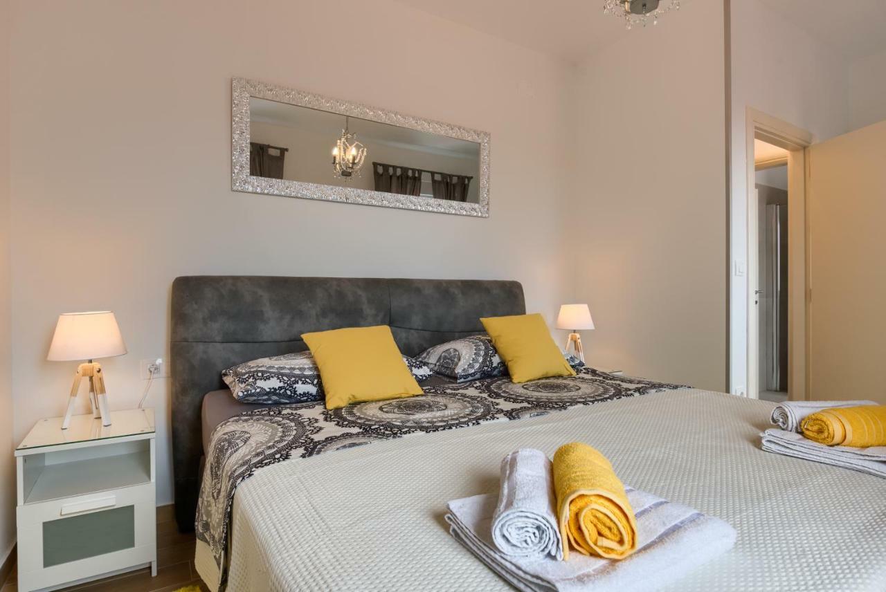 Apartments Dream In Arena 1 Pula Center Free Parking Exterior photo