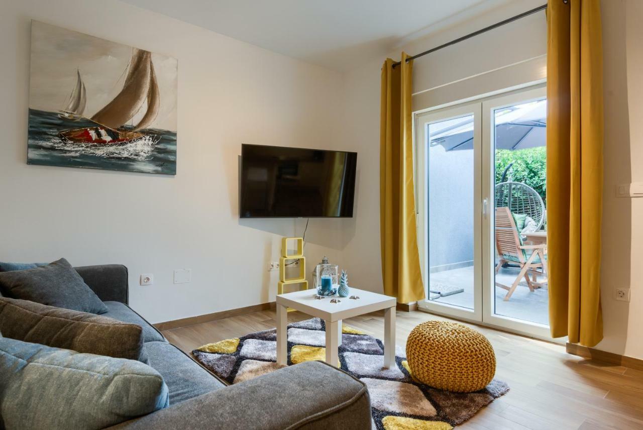 Apartments Dream In Arena 1 Pula Center Free Parking Exterior photo